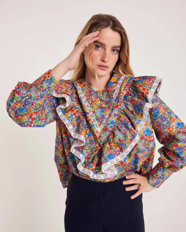 Azélie blouse in blue and yellow Liberty fabric made by Balzac Paris