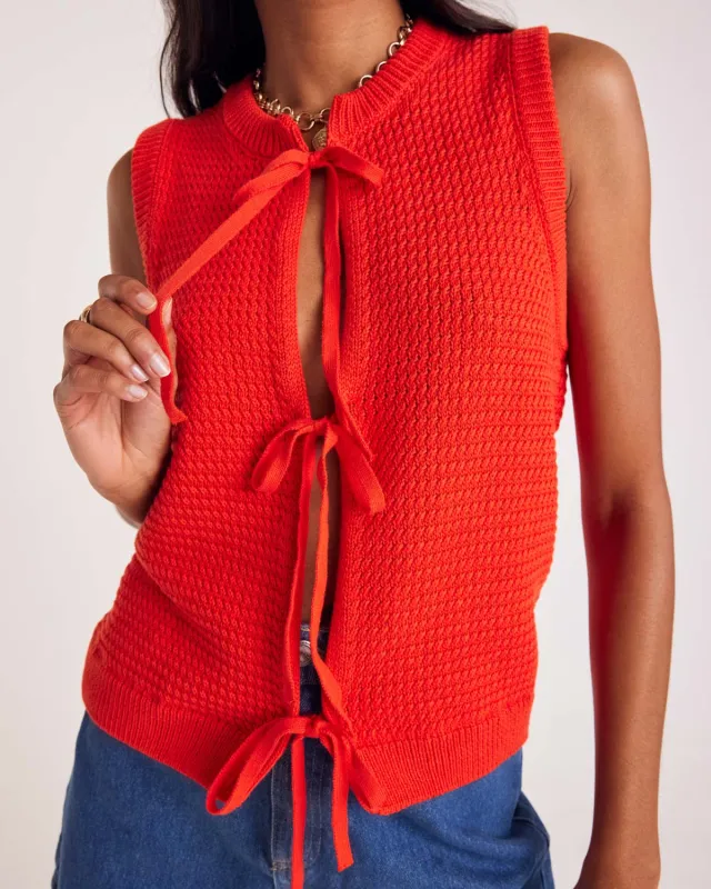 Alba orange vest sold by Balzac Paris