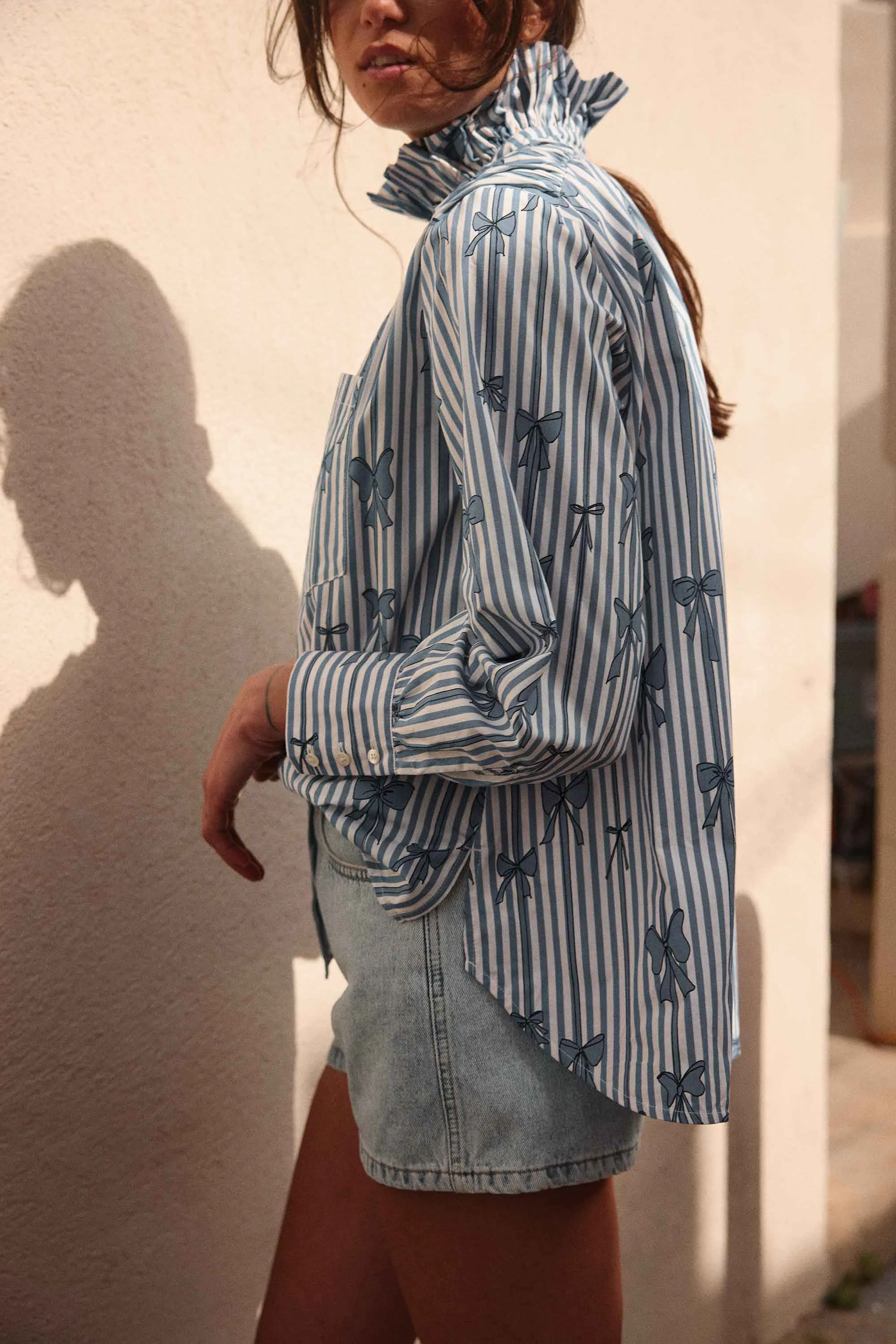 Léonor shirt with blue knot print sold by Balzac Paris product image thumbnail 3