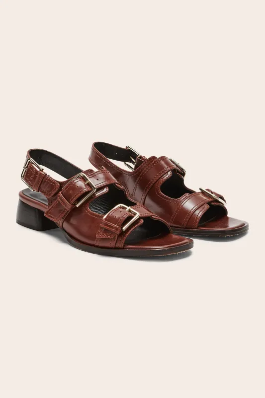 Flor camel sandals sold by Balzac Paris