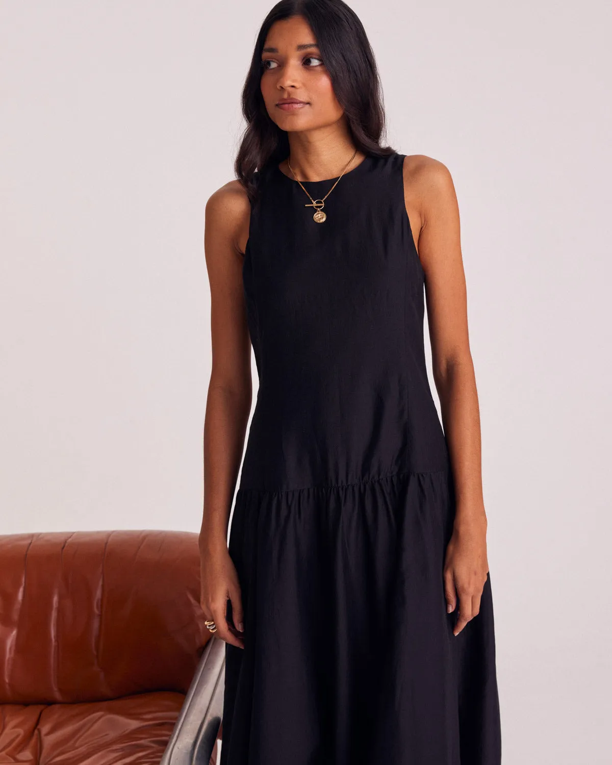 Evelina black dress sold by Balzac Paris product image thumbnail 4