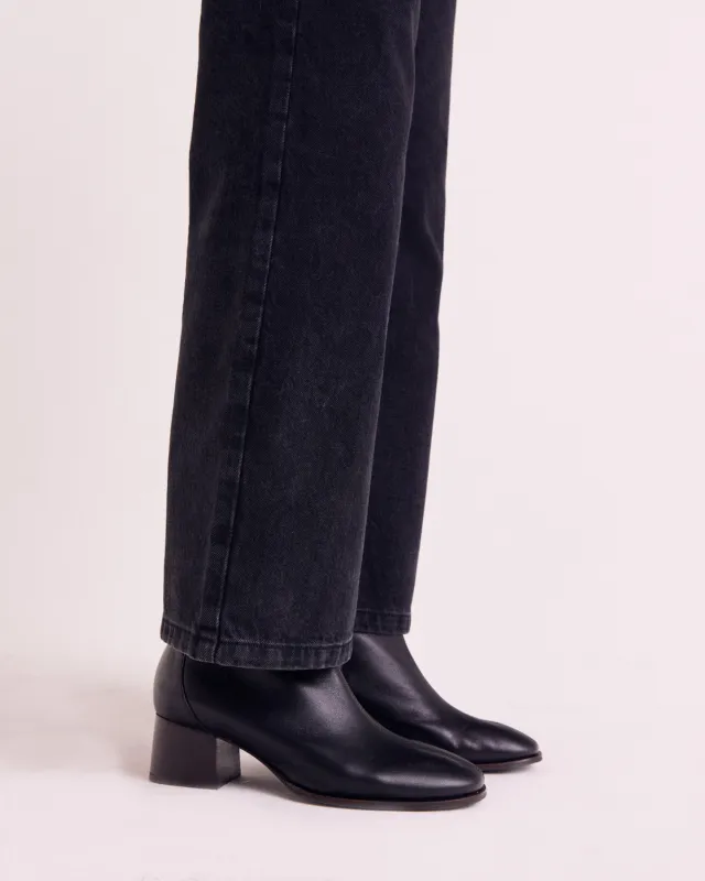 Léa black ankle boots sold by Balzac Paris