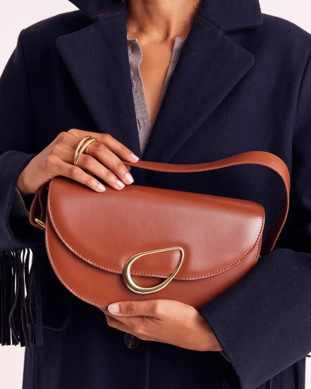 Maé camel bag sold by Balzac Paris