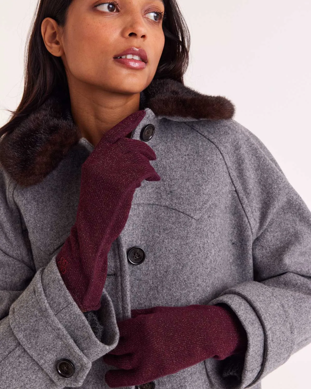 Daisy lurex burgundy gloves sold by Balzac Paris product image thumbnail 3