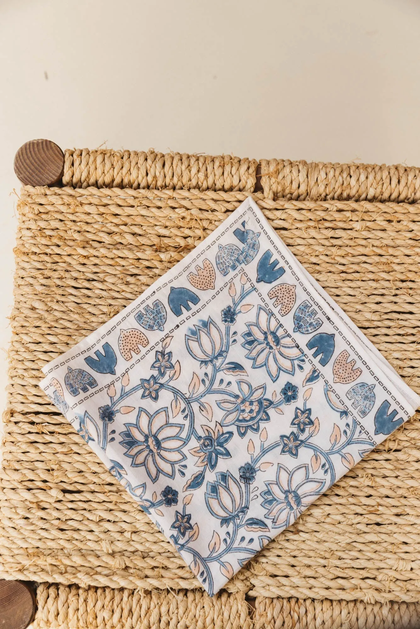 Ecru Latika scarf sold by Balzac Paris product image thumbnail 2