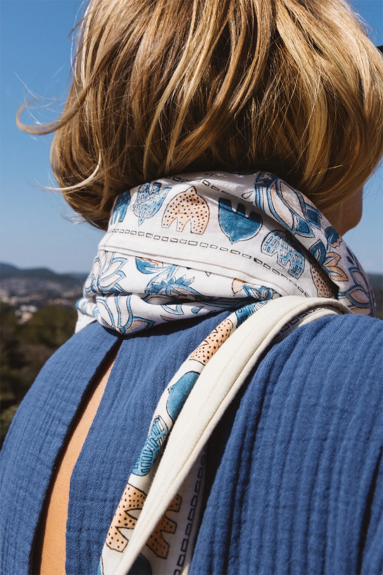 Ecru Latika scarf sold by Balzac Paris product image thumbnail 3