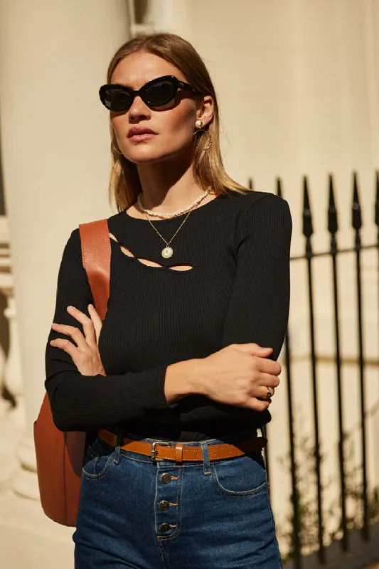 Black Angele top sold by Balzac Paris