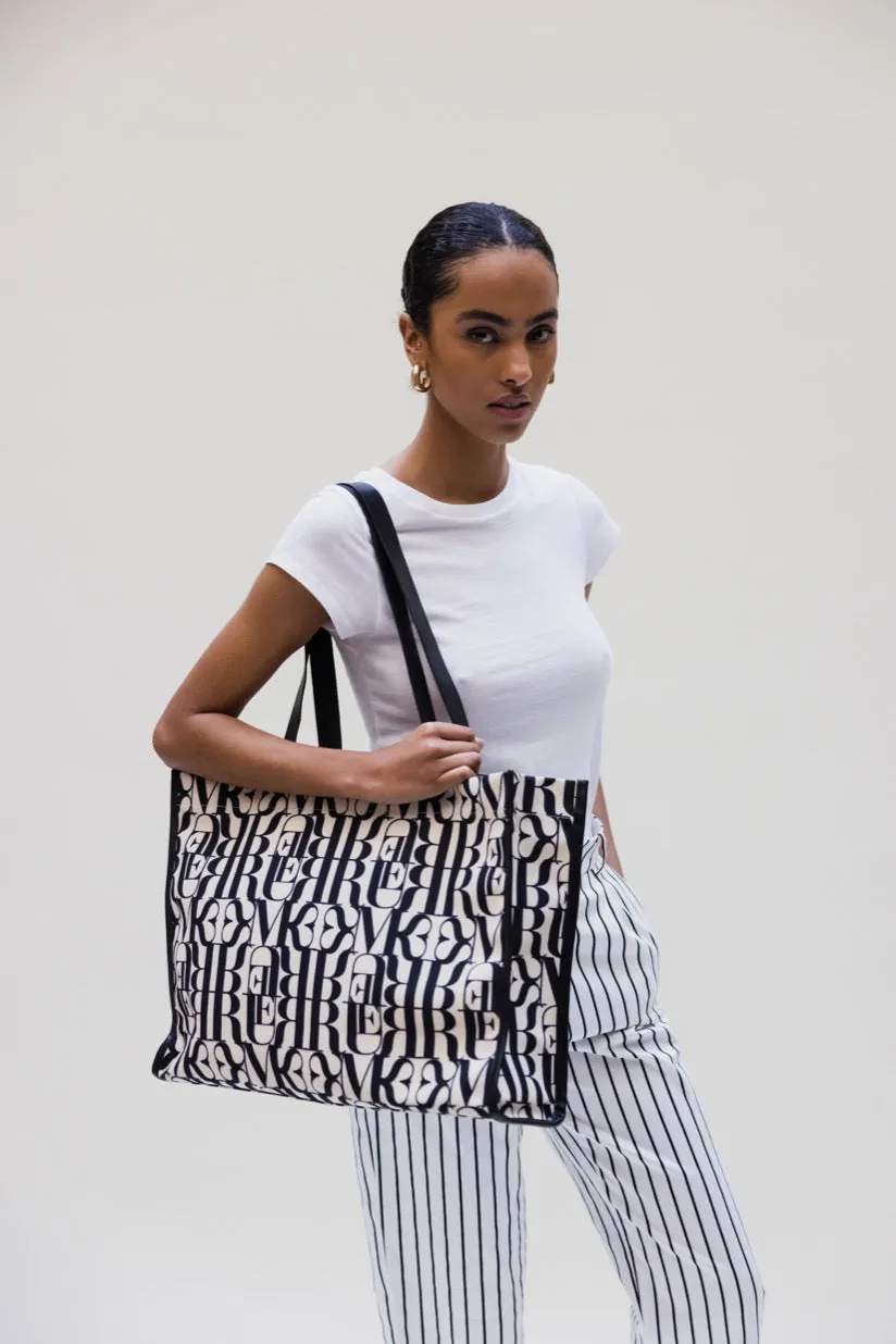 lipsi bag sold by Musier Paris product image thumbnail 2