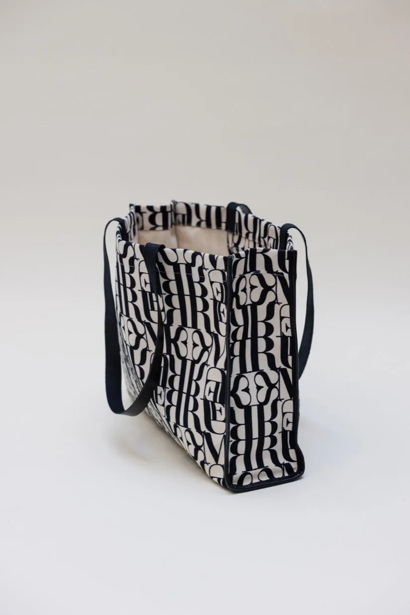 lipsi bag sold by Musier Paris product image thumbnail 3