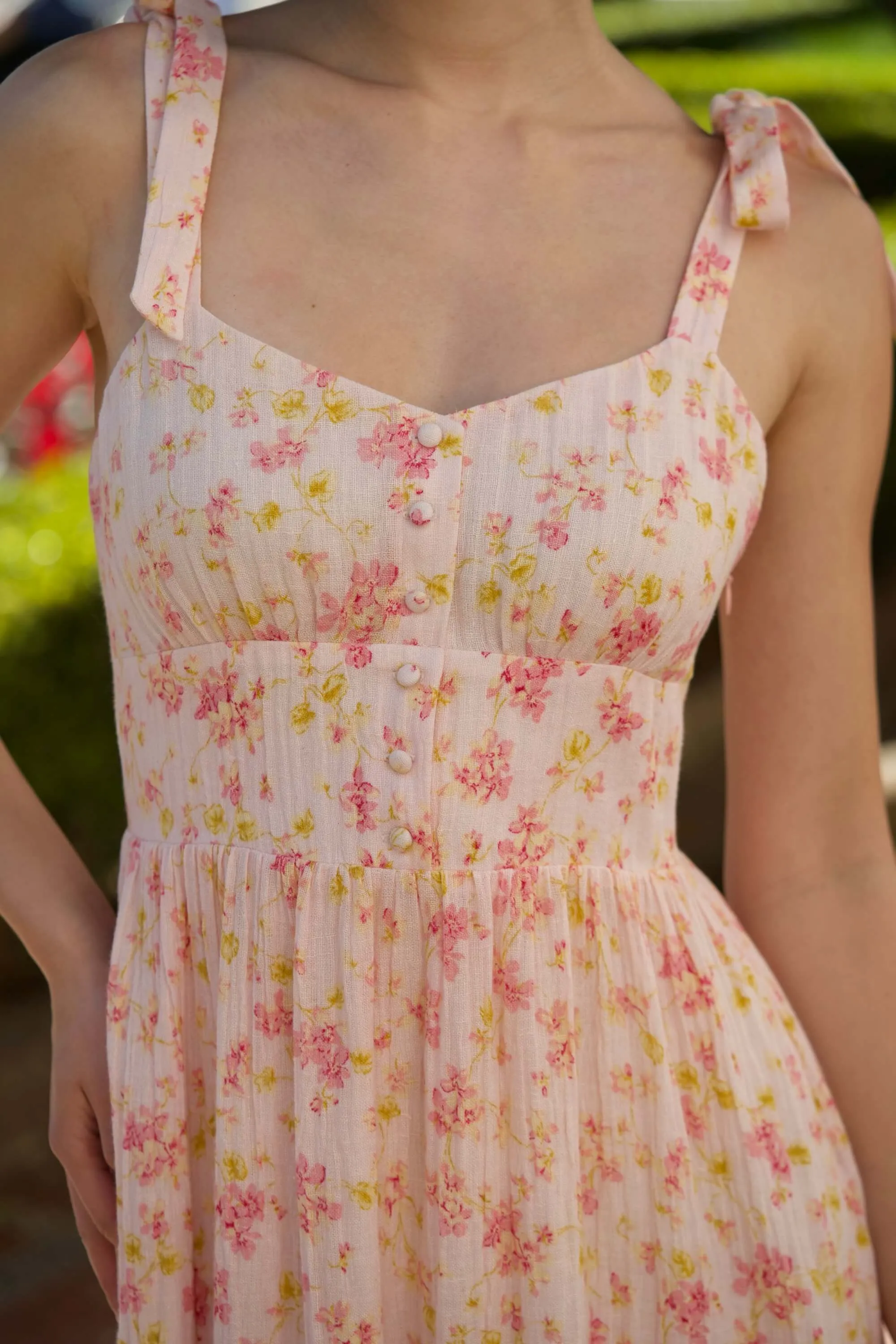Stephanie Linen Dress sold by GAALA product image thumbnail 5