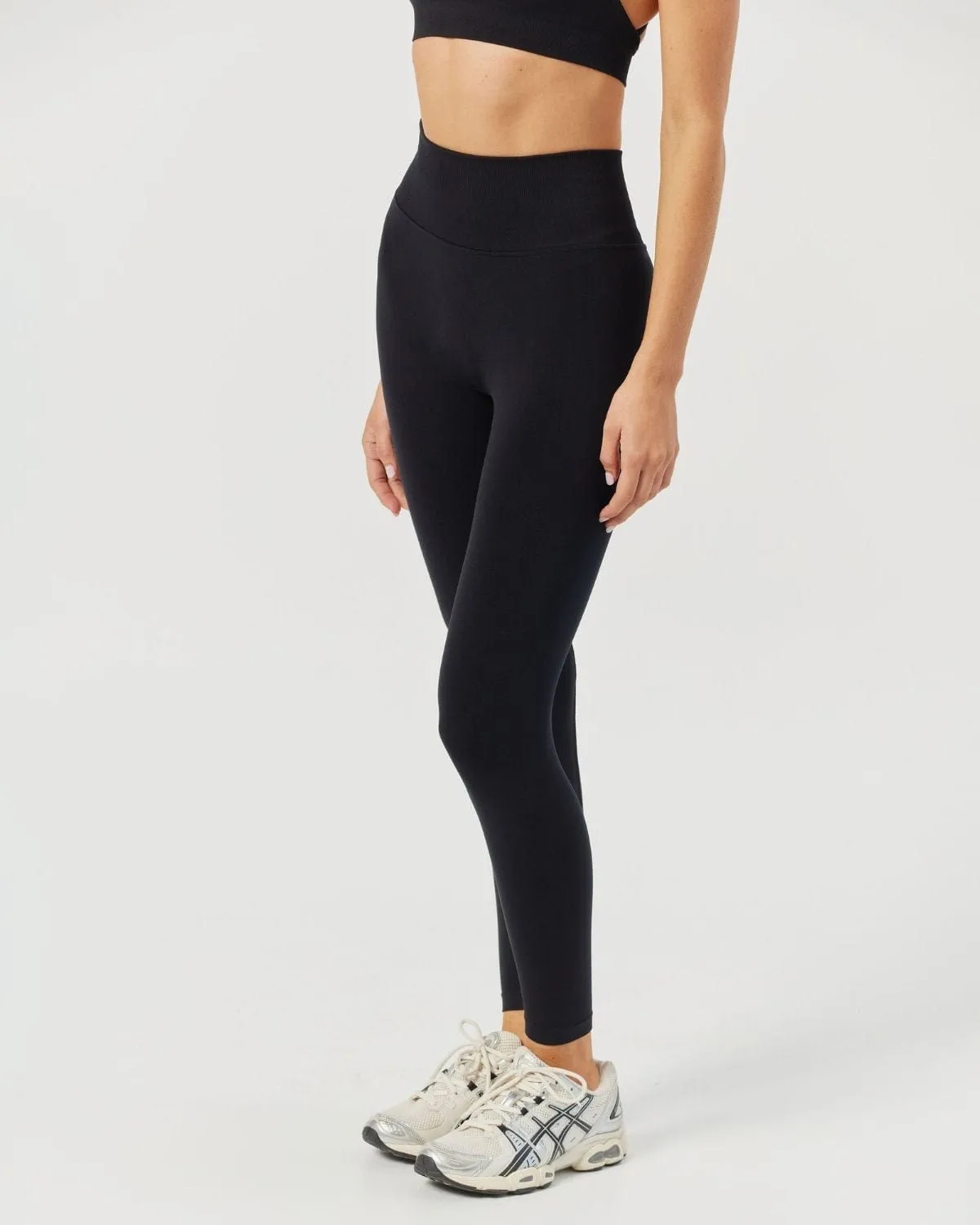 Seamless Invisible Scrunch Leggings | Black sold by Crop Shop Boutique product image thumbnail 5