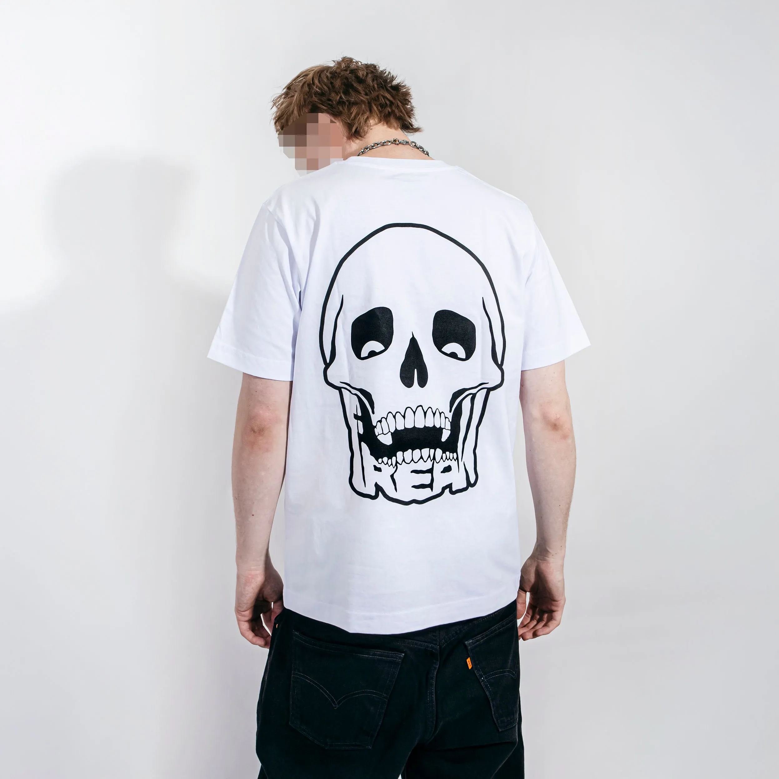ESSENTIAL LOGO TEE (WHITE) sold by Freak product image thumbnail 4