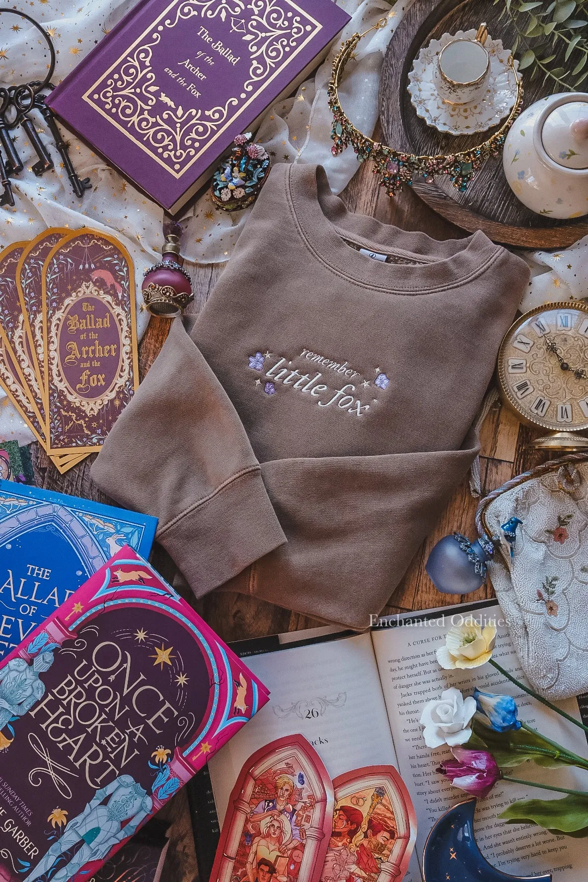 Little Fox crewneck in Brown sold by Enchanted Oddities product image thumbnail 5
