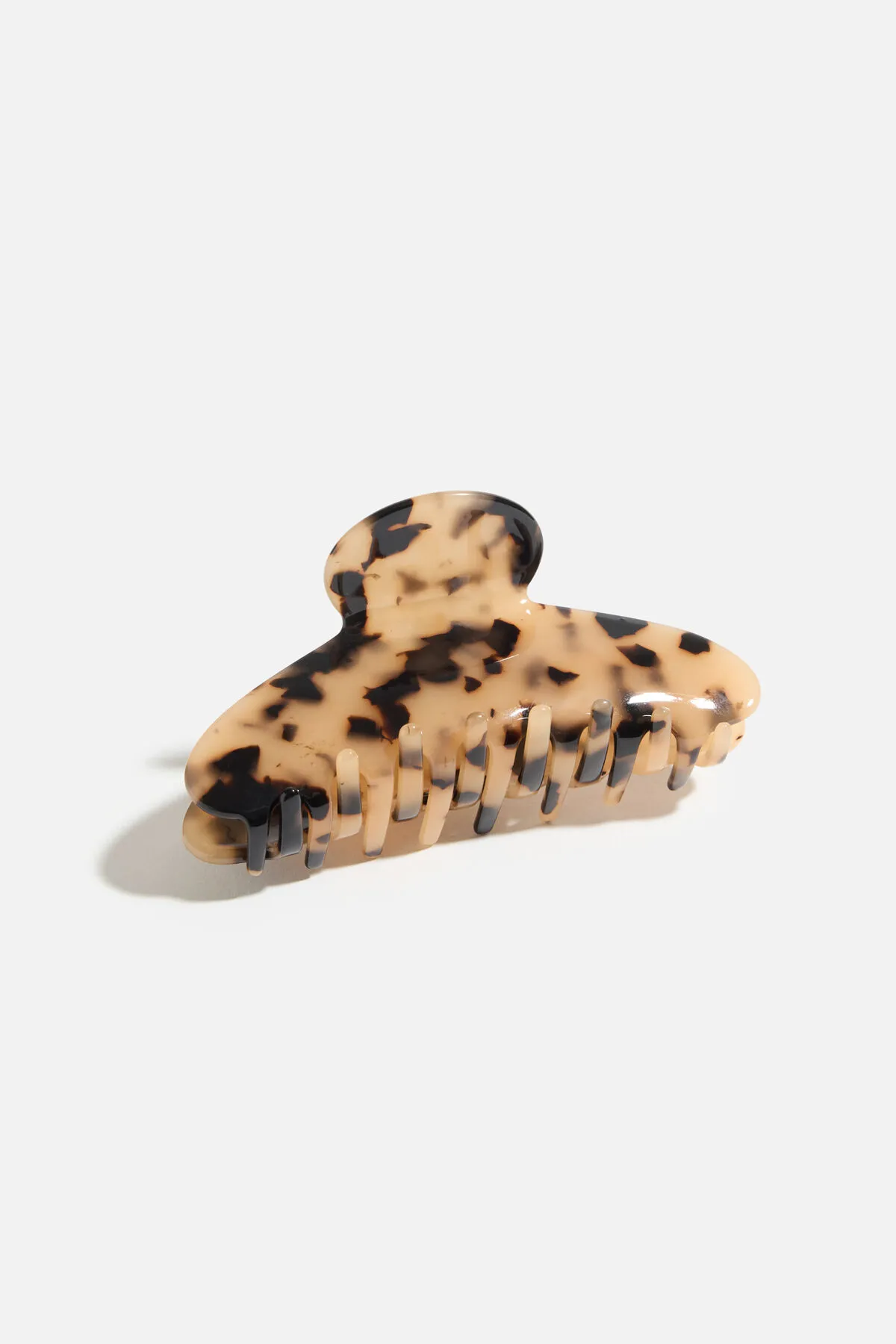 Acetate Claw Hair Clip sold by Dynamite product image thumbnail 3
