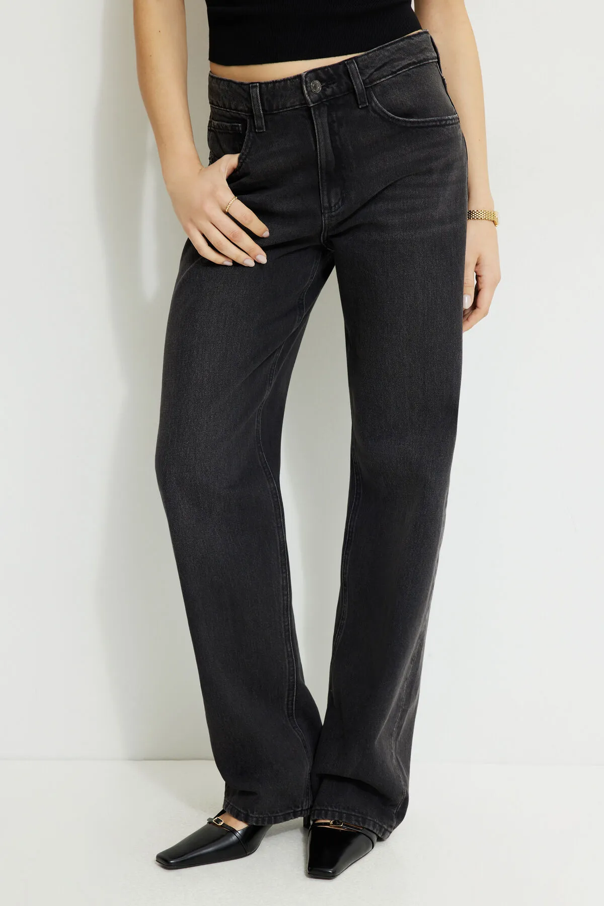 Mika Mid Rise Relaxed Straight Leg Jeans sold by Dynamite product image thumbnail 2