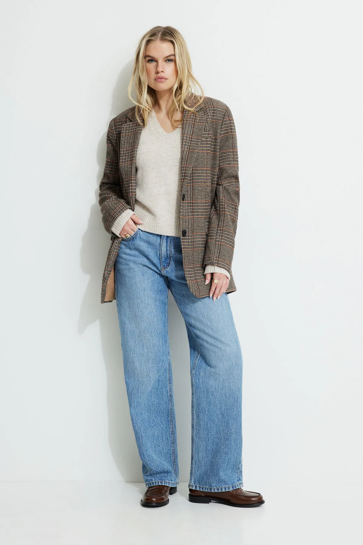 Heavenlyarn™ V Neck Sweater sold by Dynamite product image thumbnail 3