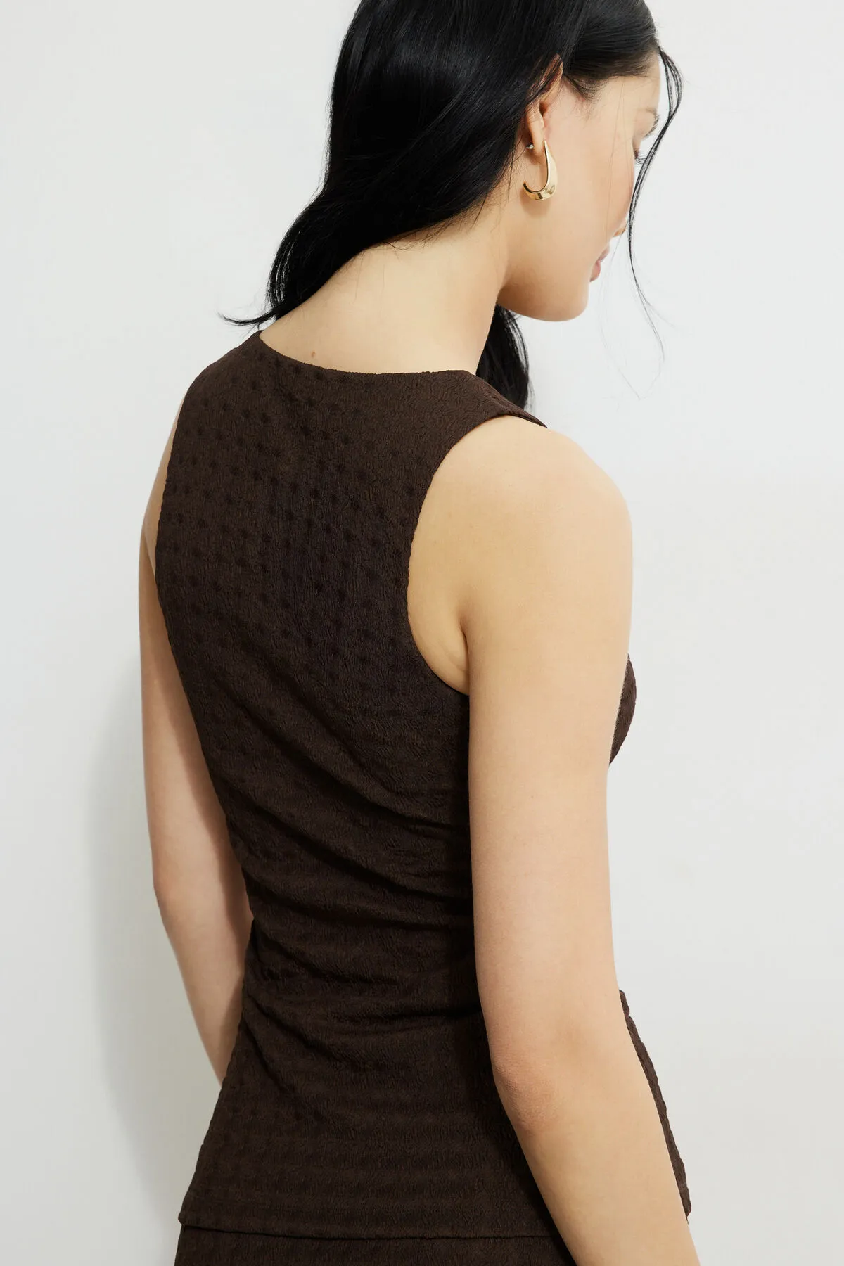 Textured V Neck Flyaway Vest sold by Dynamite product image thumbnail 4