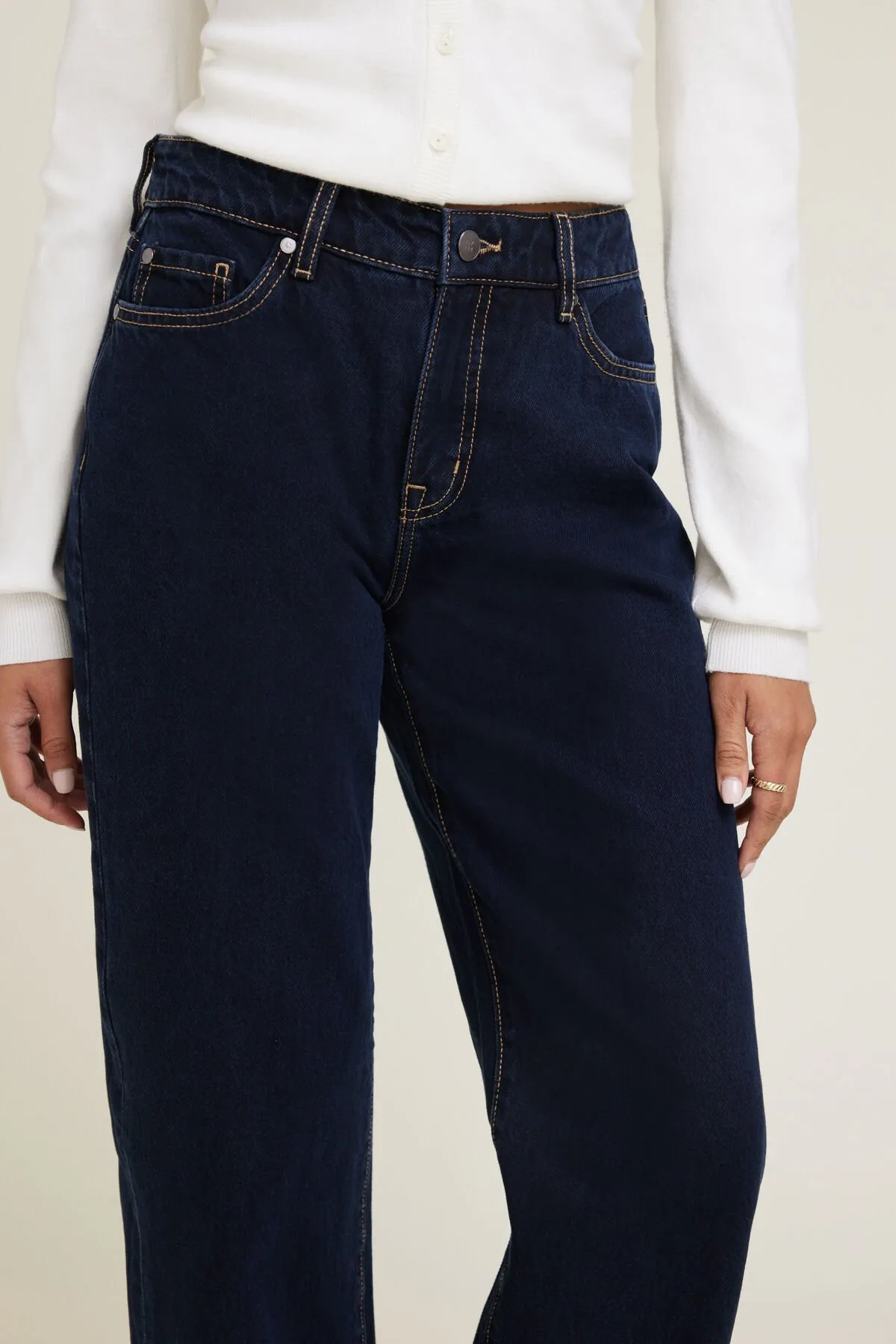 Mika Mid Rise Relaxed Straight Leg Jeans sold by Dynamite product image thumbnail 3