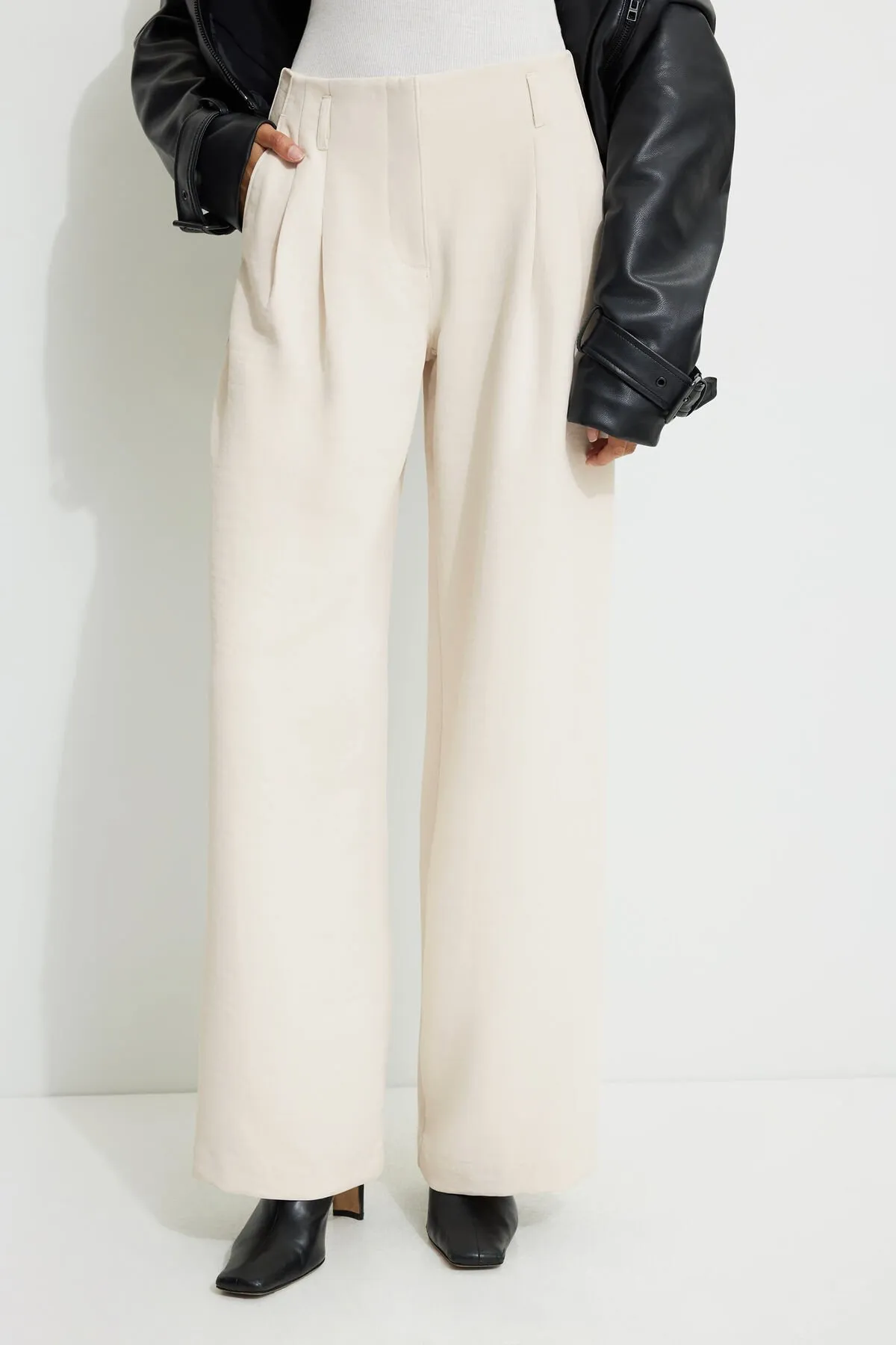 Jourdan Mid Rise Wide Leg Pants sold by Dynamite product image thumbnail 2