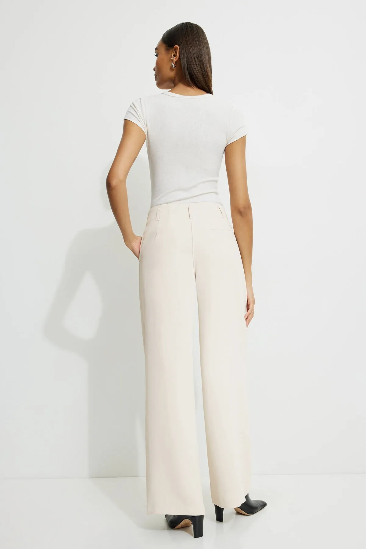 Jourdan Mid Rise Wide Leg Pants sold by Dynamite product image thumbnail 4