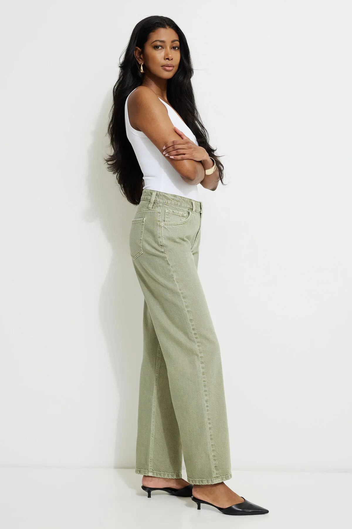 Mika Mid Rise Relaxed Straight Leg Jeans sold by Dynamite product image thumbnail 4
