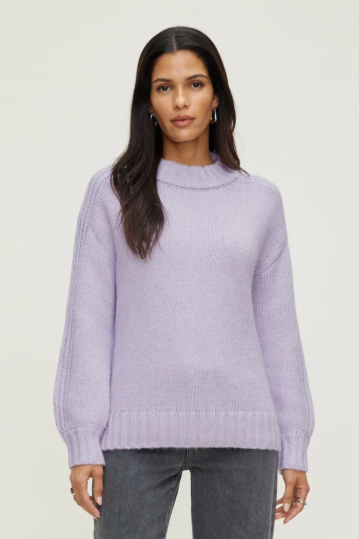 Mabel Chunky Crewneck Sweater sold by Dynamite product image thumbnail 4