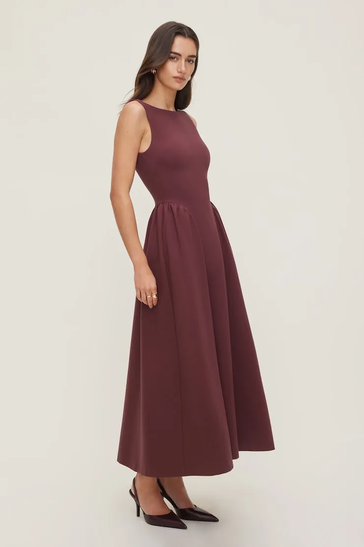 Iris Flared Ponte Maxi Dress sold by Dynamite product image thumbnail 3