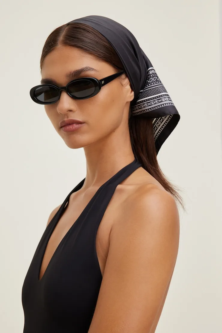 Paisley Triangle Scarf - Dynamite - Black - Women Clothing sold by Dynamite product image thumbnail 2