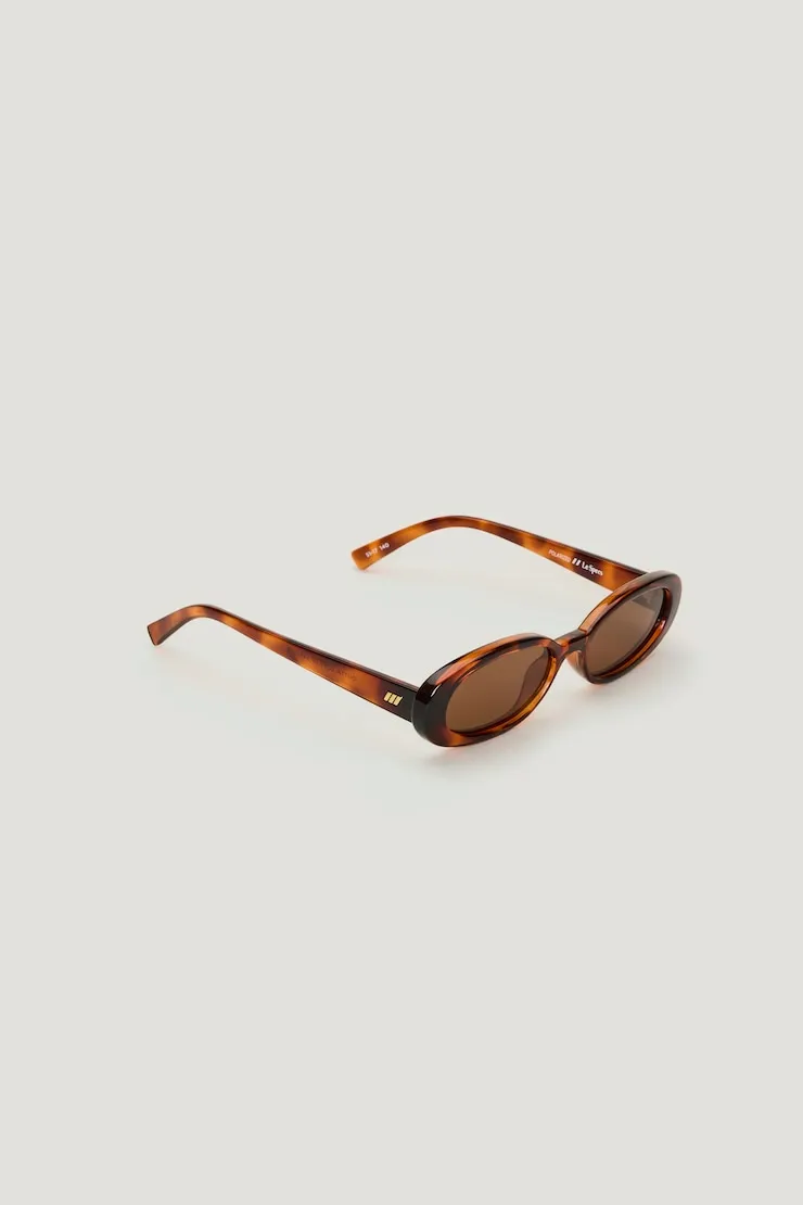 LE SPECS | Outta Love Oval Sunglasses - Dynamite - Brown - Women Clothing sold by Dynamite product image thumbnail 3