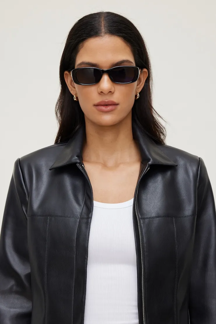 LE SPECS | Unreal Rectangular Sunglasses - Dynamite - Black - Women Clothing sold by Dynamite product image thumbnail 2
