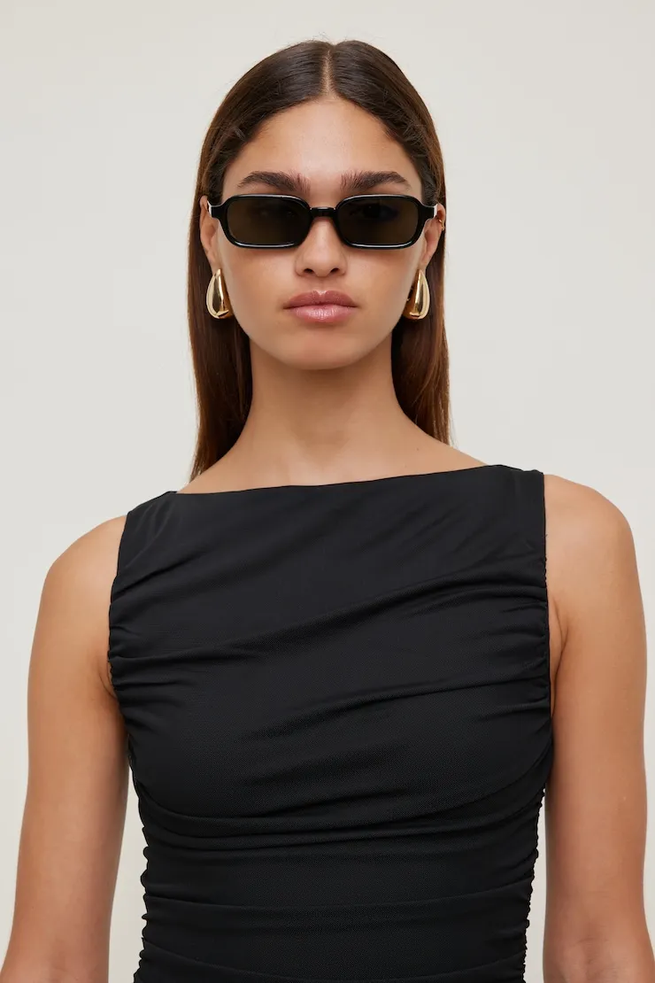 LE SPECS | Pilferer Rectangular Sunglasses - Dynamite - Purple - Women Clothing sold by Dynamite product image thumbnail 2