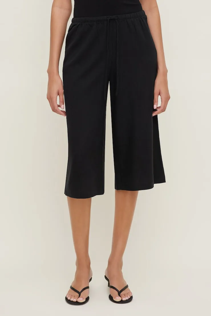 Leo Linen Capri Pants - Dynamite - Black - Women Clothing sold by Dynamite product image thumbnail 2
