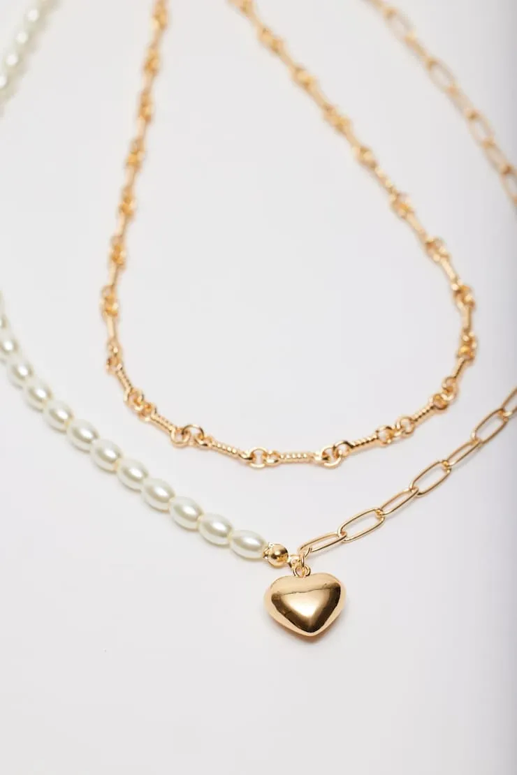 Layered Twist & Pearl Locket Necklace - Dynamite - White - Women Clothing sold by Dynamite product image thumbnail 4