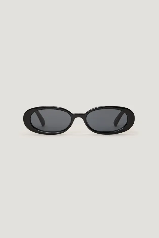 LE SPECS | Outta Love Oval Sunglasses - Dynamite - Purple - Women Clothing made by Dynamite
