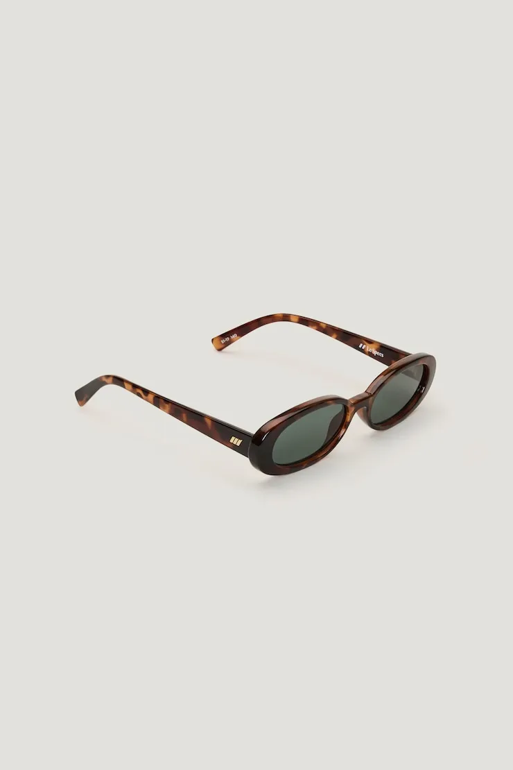 LE SPECS | Outta Love Oval Sunglasses - Dynamite - Brown - Women Clothing sold by Dynamite product image thumbnail 3
