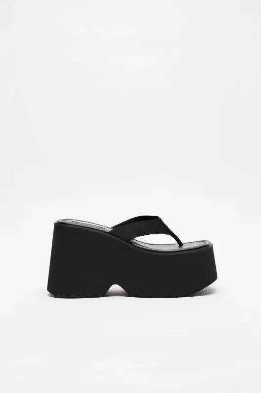 STEVE MADDEN Gwen Platform Sandal made by Garage