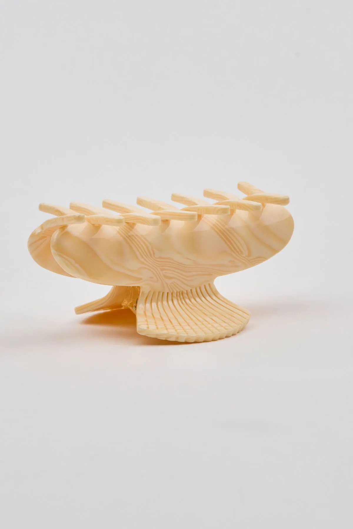 Shell Hair Claw sold by Garage product image thumbnail 3