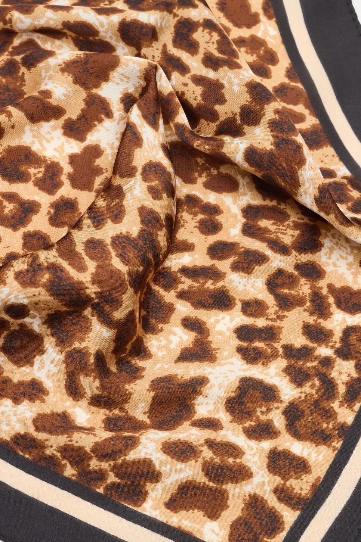 Serafina Scarf sold by Garage product image thumbnail 5