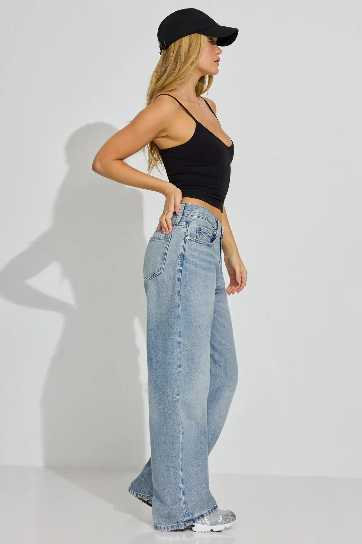 Low Rise Baggy Jeans sold by Garage product image thumbnail 2