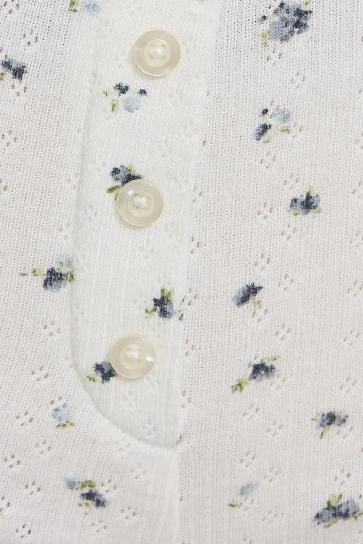 Tiny Pointelle Lettuce Edge Shorts sold by Garage product image thumbnail 4