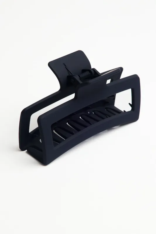 Oversized Rectangle Claw Clip - Garage - Navy - Women Clothing made by Garage