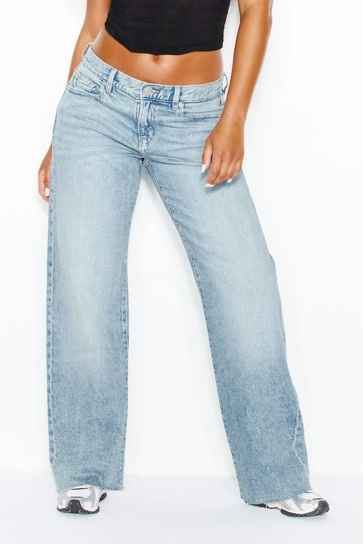 Low Rise Cheeky Jeans - Garage - Blue - Women Clothing sold by Garage product image thumbnail 3