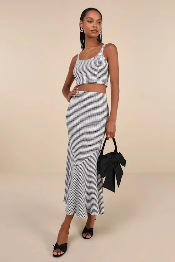 Classic Choice Navy Blue Gingham Square Neck Cropped Tank Top sold by Lulus product image thumbnail 3