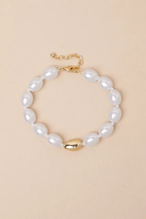 Perci 14KT Gold Pearl Bracelet sold by Lulus product image thumbnail 2