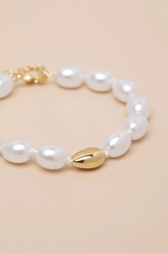 Perci 14KT Gold Pearl Bracelet sold by Lulus product image thumbnail 4