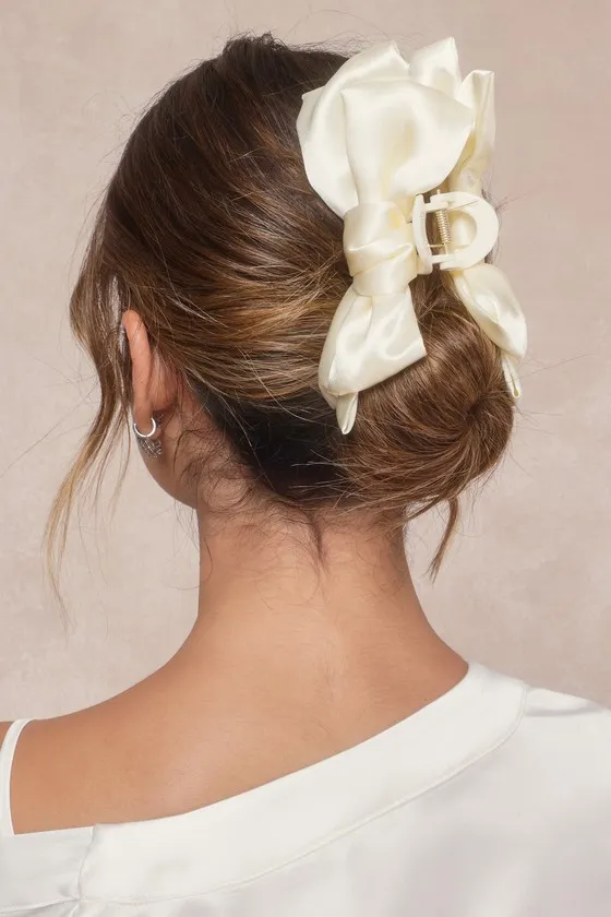 Sleek Conclusion Ivory Bow Claw Hair Clip sold by Lulus product image thumbnail 3