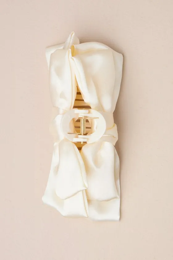 Sleek Conclusion Ivory Bow Claw Hair Clip sold by Lulus product image thumbnail 4