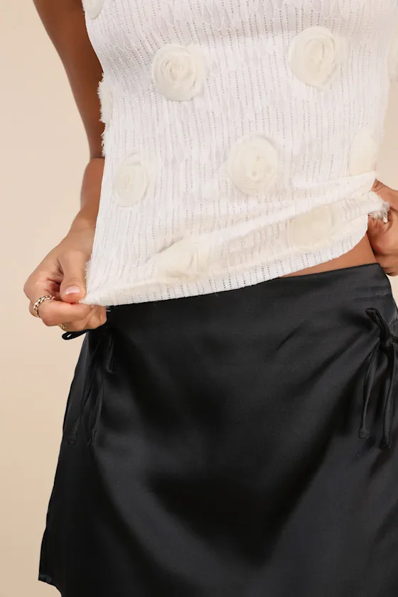 Nova Ivory Lace Textured Rosette Applique Cap Sleeve Top sold by Lulus product image thumbnail 4
