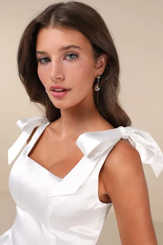 Coquettish White Lace-Up Bustier Top sold by Lulus product image thumbnail 4