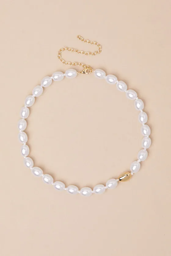 Perci 14KT Gold Pearl Necklace sold by Lulus product image thumbnail 2